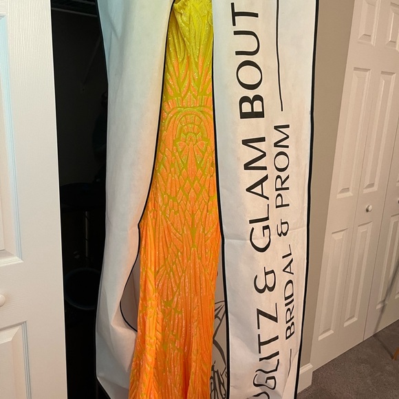 Never worn, Jovani sequined floor length gown, size 8, yellow/orange GORGEOUS - Picture 7 of 8